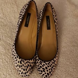 Ann Taylor Cheetah print wedges Sz 9